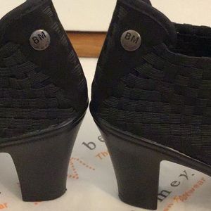Bernie Mev adorable bootie! NWOT